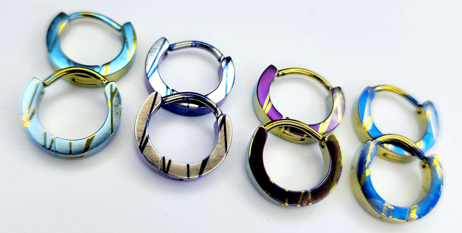 Elevated titanium snap lock clicker 80s Design (advanced designs)