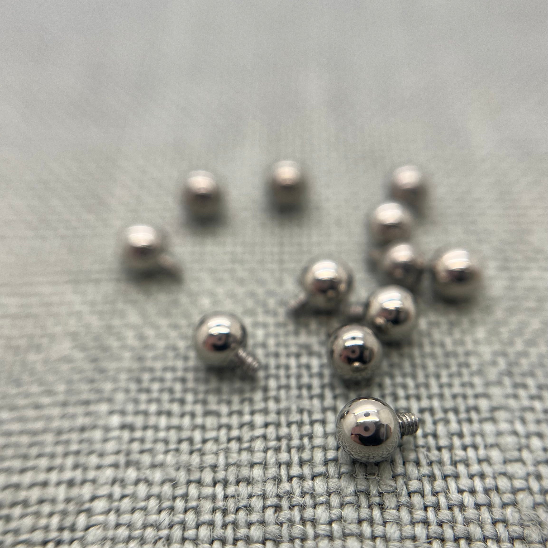Polished stainless steel threaded replacement beads
