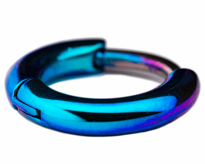 Rounded titanium clicker in blue and purple anodized colours