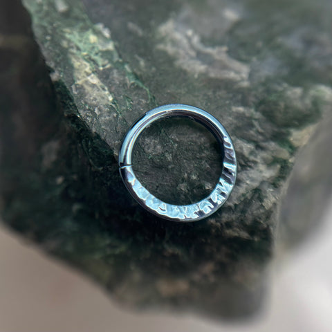 *NEW * Niobium seam ring with texture -size 16h 5/16