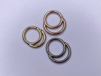 Stacked seam rings in yellow, rose and white gold