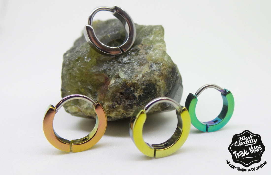 Titanium snap-lock clicker product demonstration